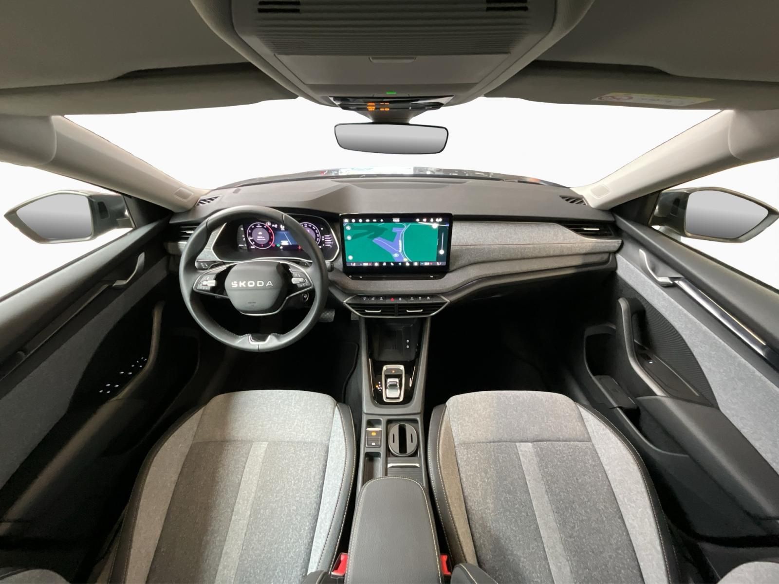 Skoda Octavia Selection+DSG+LODGE+P.Comfort+Light&View imagem 2