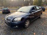 Toyota Avensis - Toyota Avensis aus 2007 mit Diesel-Antrieb