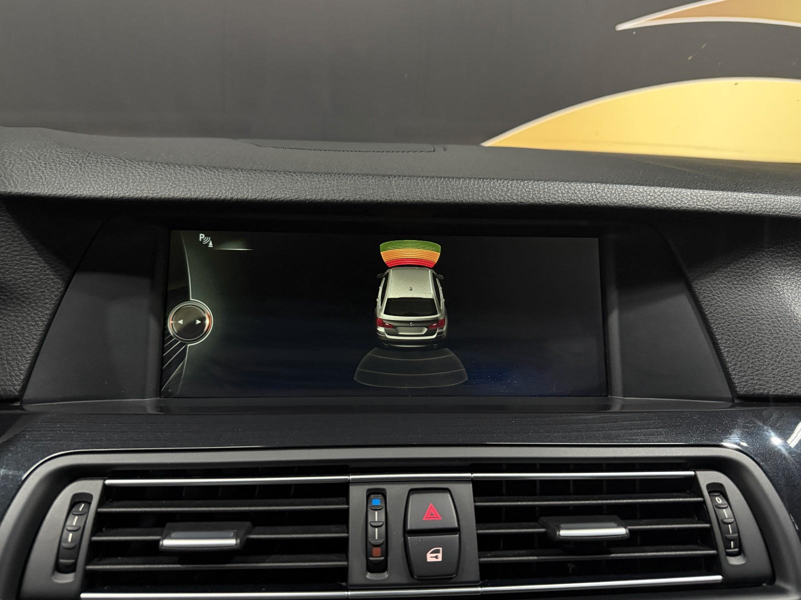 BMW 525 d Touring 218 ch • BVA • Pano • Cuir • Bi-Xénon • Attelage