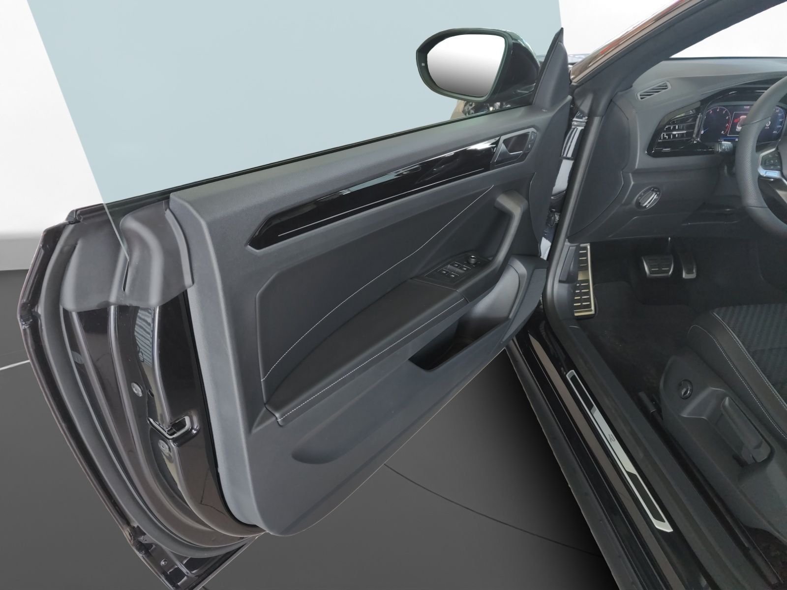 Volkswagen T-Roc - Bild 4