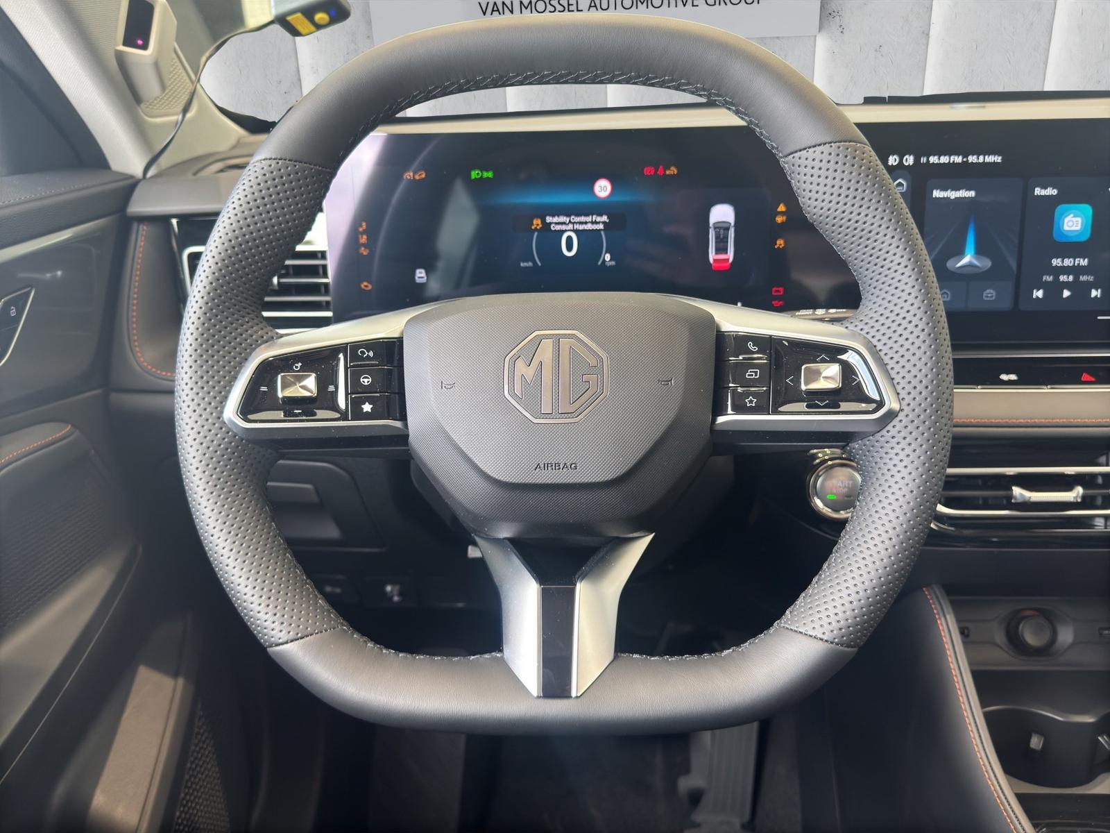 MG HS Luxury 1.5T GDI Hybrid+ Sports Utility Vehicl, миниатюра 10