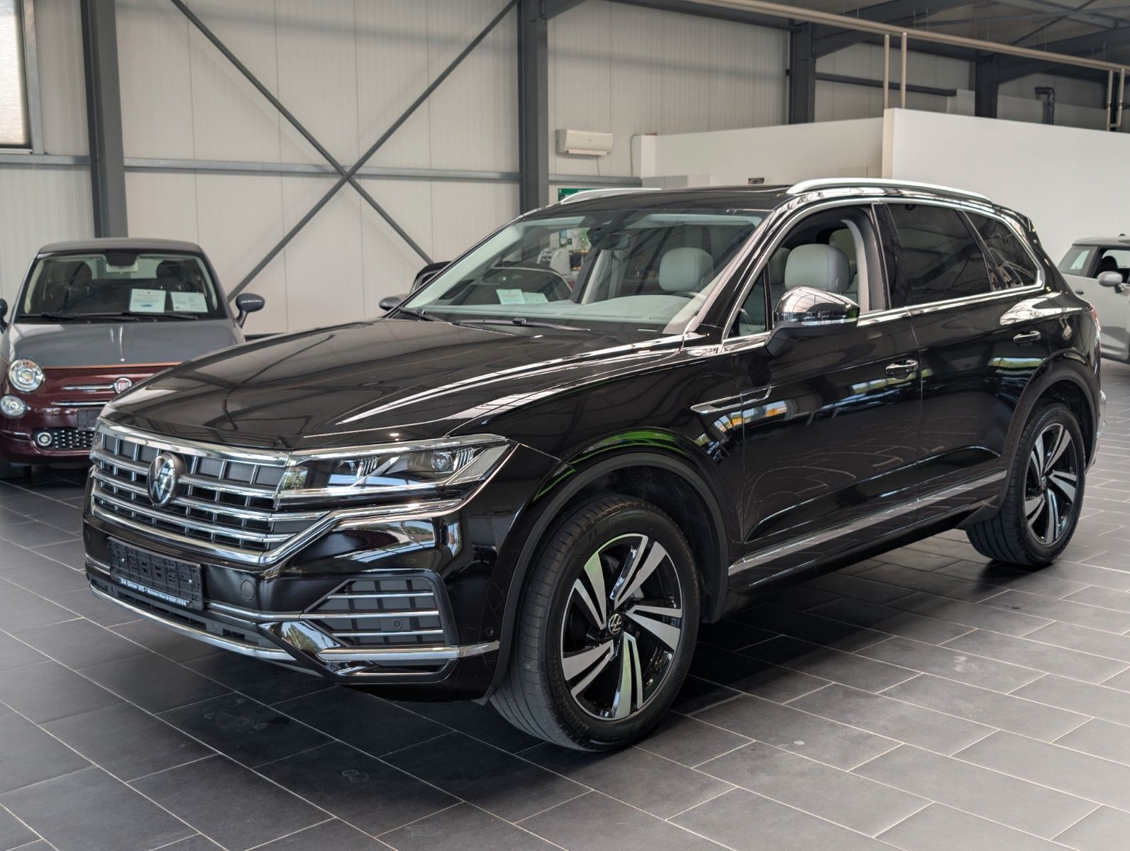 Volkswagen Touareg 3.0 V6 TDI 4Motion DPF Aut. Elegance foto 1