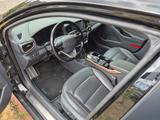 Hyundai IONIQ ELEKTRO Premium sportliche Optik - Hyundai IONIQ: Premium
