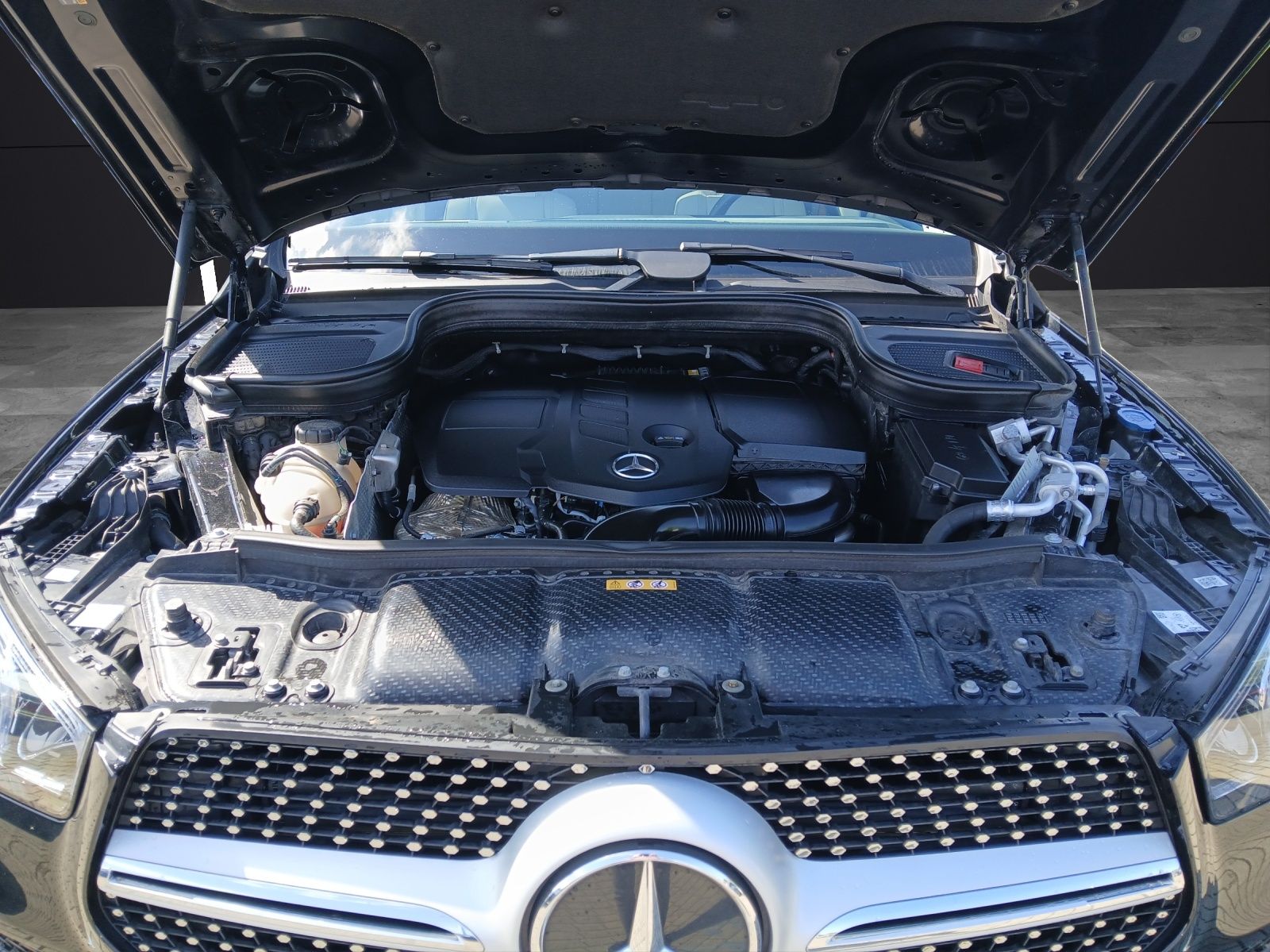 Fahrzeugabbildung Mercedes-Benz GLE 350 de 4Matic 9G AMG-Line Pano