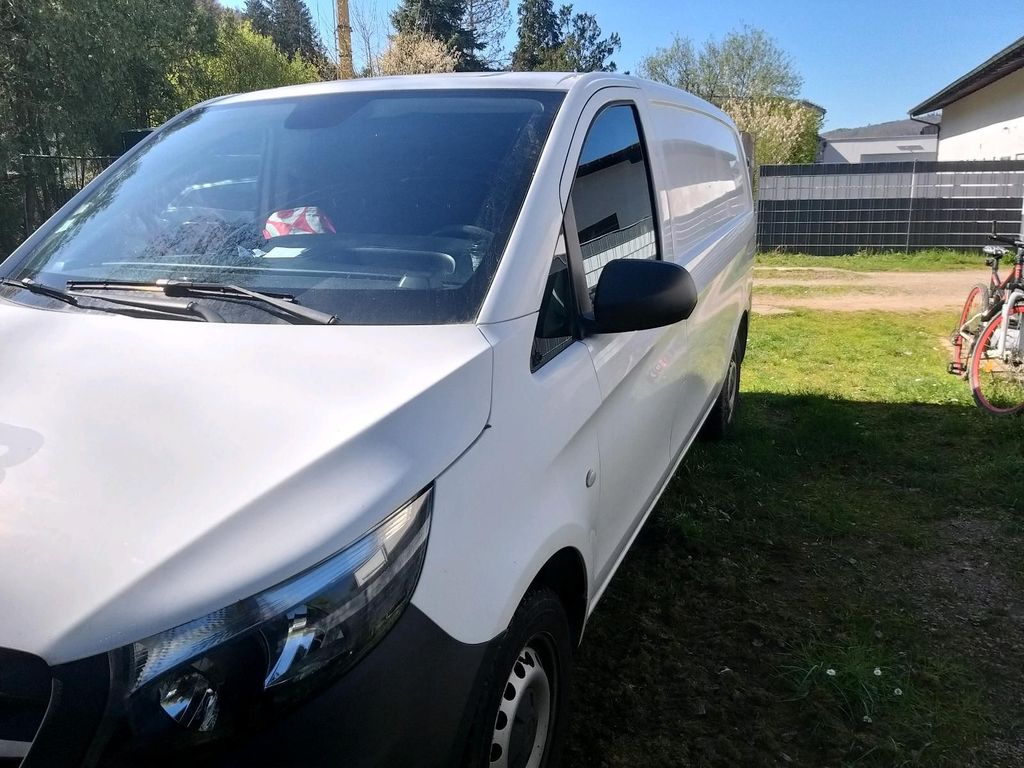Image of Mercedes-Benz Vito