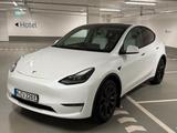 Tesla Model Y Long Range Dual Motor AWD Weiß 2021 - Tesla Model Y in München
