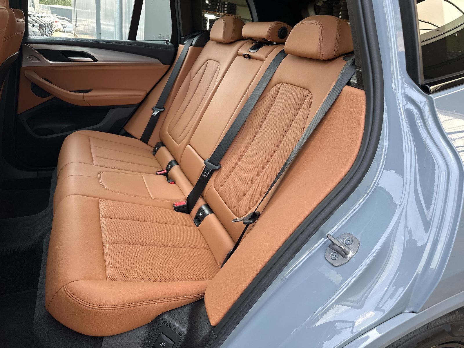 Fahrzeugabbildung BMW X3 M40d xDrive NAV+LED+PANO+AHK+STHZG+HEAD-UP