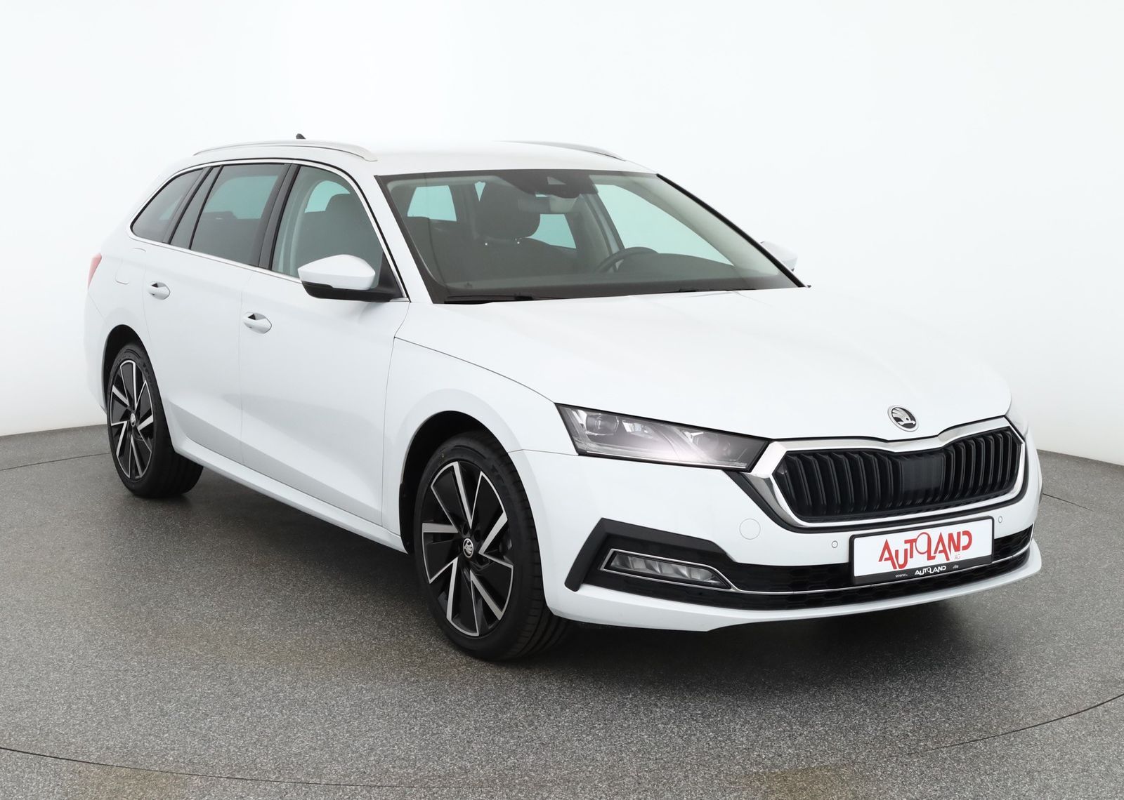 Skoda Octavia Combi 1.5 TSI Style LED Navi ACC Kamera foto 7