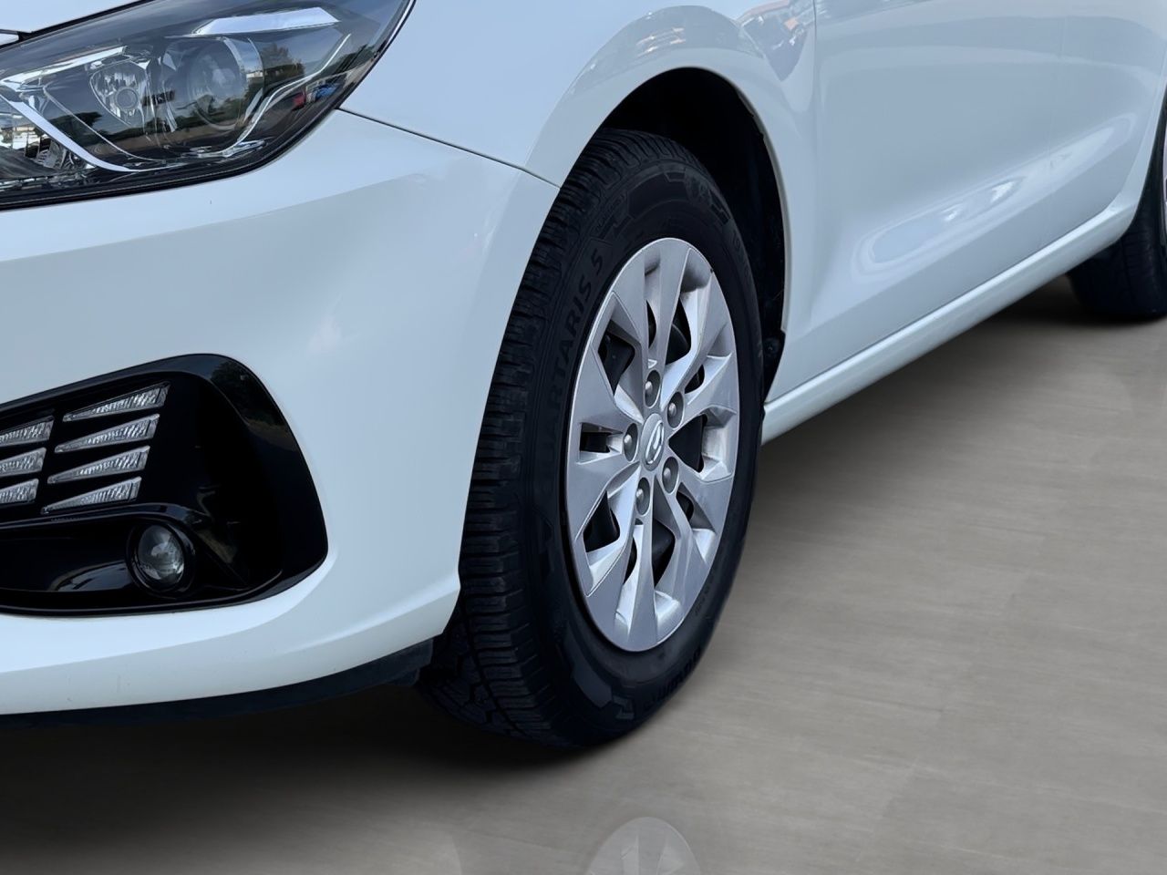 Fahrzeugabbildung Hyundai i30 1.0 T-GDI TEMPOMAT*KLIMA*DAB*ZV*BT*USB*ARMLE