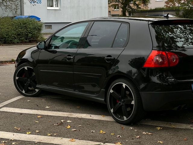 Volkswagen Golf V GTI. 2005 km 218,000