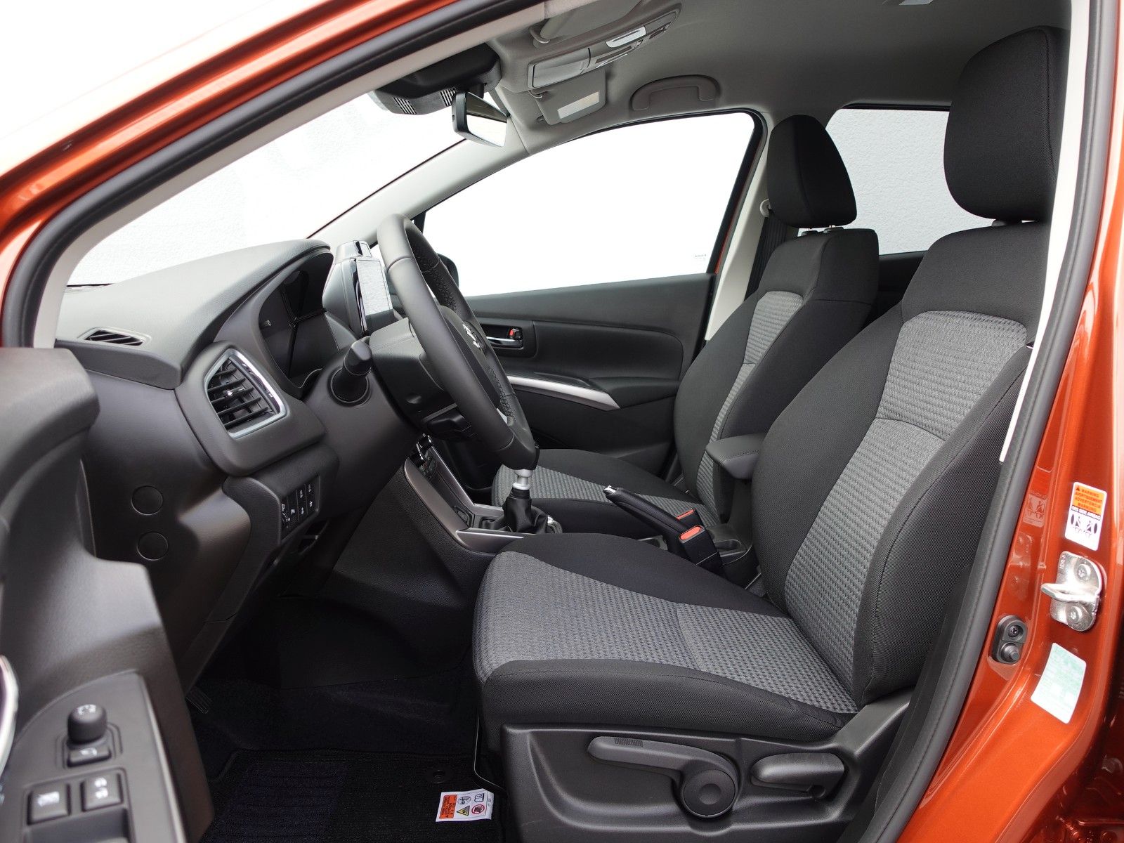 Fahrzeugabbildung Suzuki S-Cross Comfort 1.4,Navi,Kamera,Sitzhzg,LED,17"