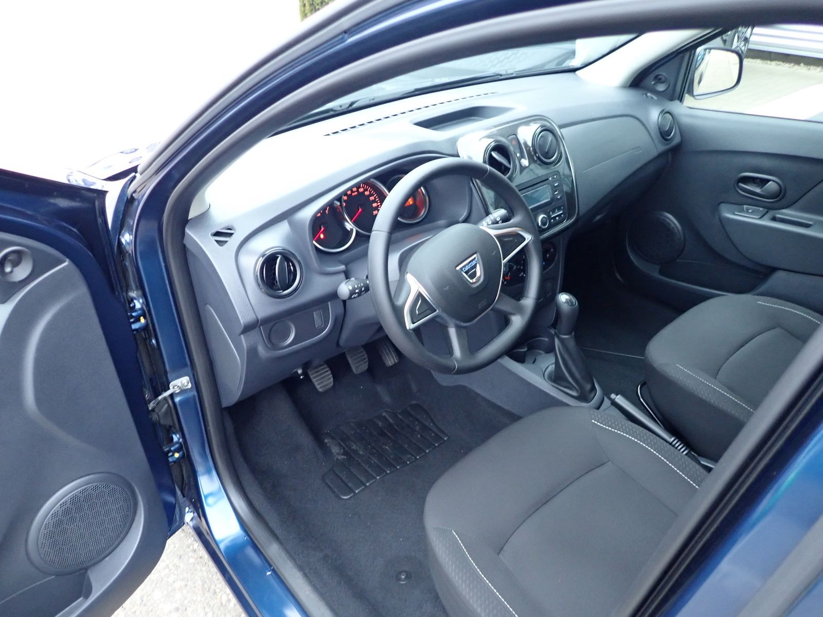 Fahrzeugabbildung Dacia Sandero II Essential SCe 75