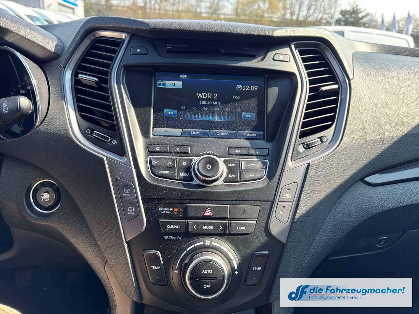 Fahrzeugabbildung Hyundai SANTA FE Premium 4WD Navi Memory Sitze *EXPORT