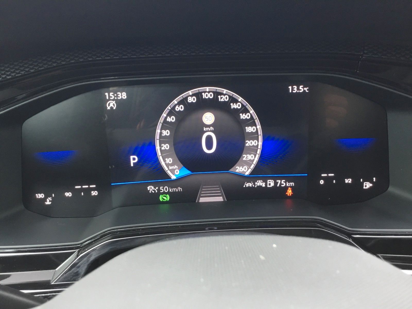 Fahrzeugabbildung Volkswagen Polo 1.0 TSI DSG Life+LED+Kamera+AppConnect+ACC