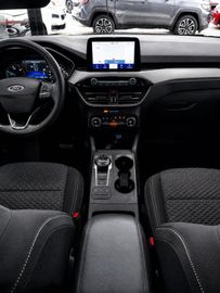 Ford Kuga - 11