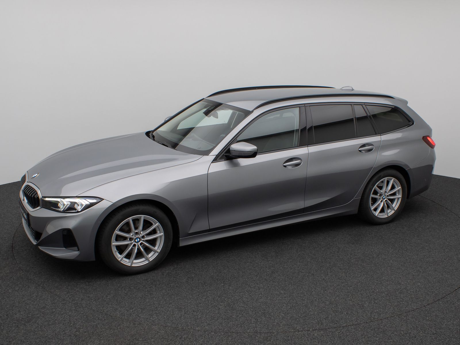 Fahrzeugabbildung BMW 320d Kamera DAB HiFi Fernlichtassist Stop&Go LED
