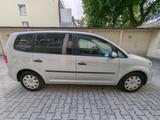 Volkswagen Touran 1.6 TDI Rentner Fahrzeug 1.Hand - Kamera - Volkswagen Touran in Augsburg