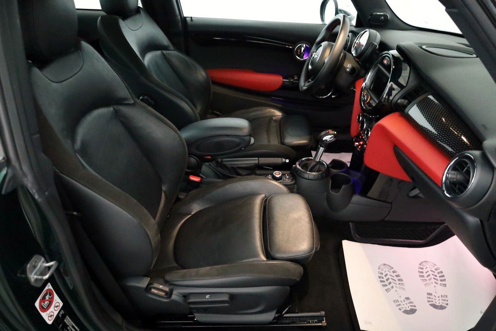 Fahrzeugabbildung MINI COOPER S JCW Umbau,Leder,Panorama,LED,SH