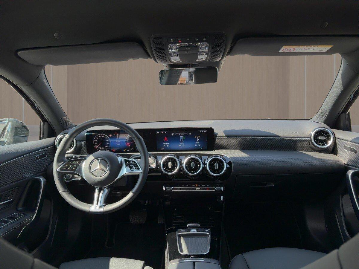 Mercedes-Benz A-Class LED+R.KAMERA+DISTRONIC+MBUX+SPIEG.PAKET+, миниатюра 8