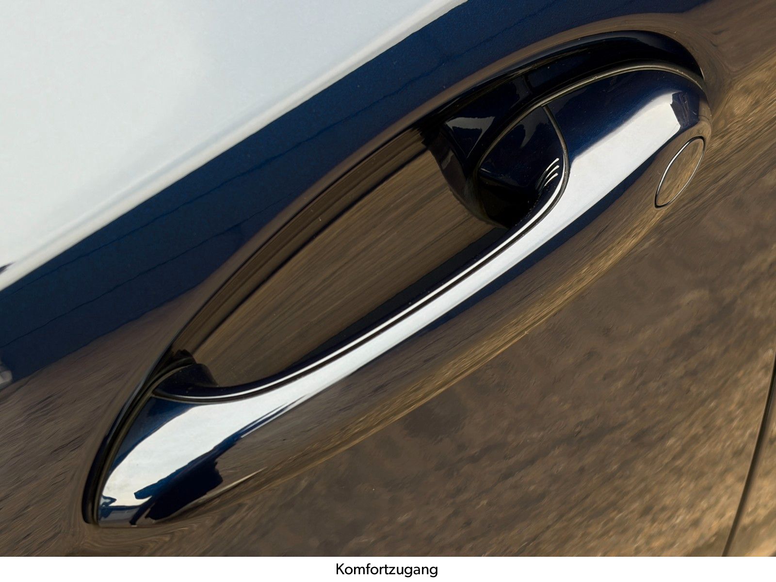 Fahrzeugabbildung BMW M550i xDr M Sport Pro Laser HuD 360° StdHzg GSD