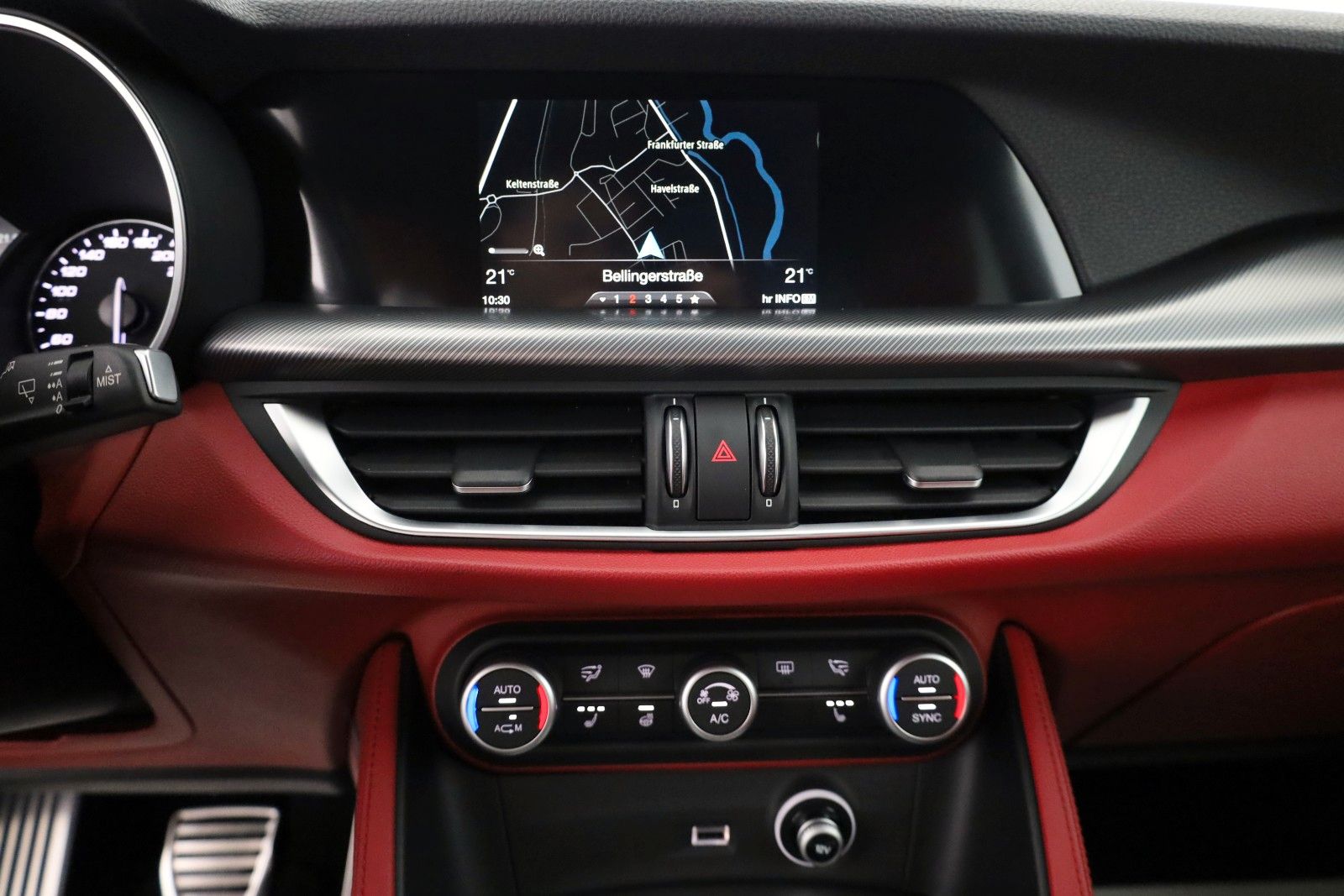 Fahrzeugabbildung Alfa Romeo Stelvio Super Q4 Leder,Navi,Xenon,ACC,Apple CarP
