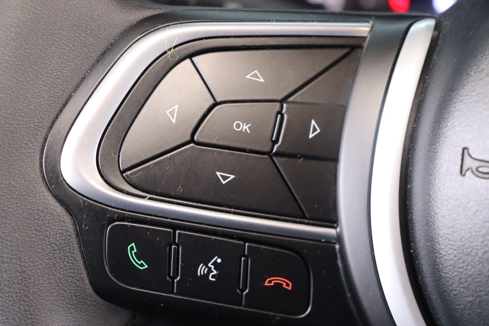 Fahrzeugabbildung Fiat Tipo * Navi * HU/AU neu * Tempomat