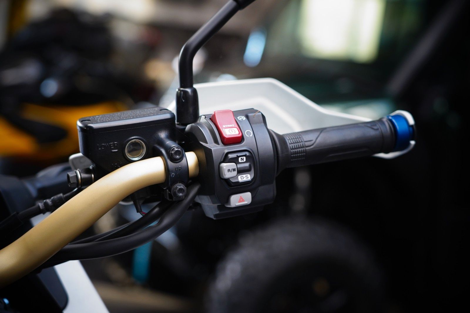 Fahrzeugabbildung Honda CRF 1000 Africa Twin Adventure Koffer