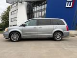 Chrysler Grand Voyager*7sitzer*DVD*LEDER*NAVI*E-TÜREN*VOL - Chrysler Grand Voyager mit Benzin-Antrieb