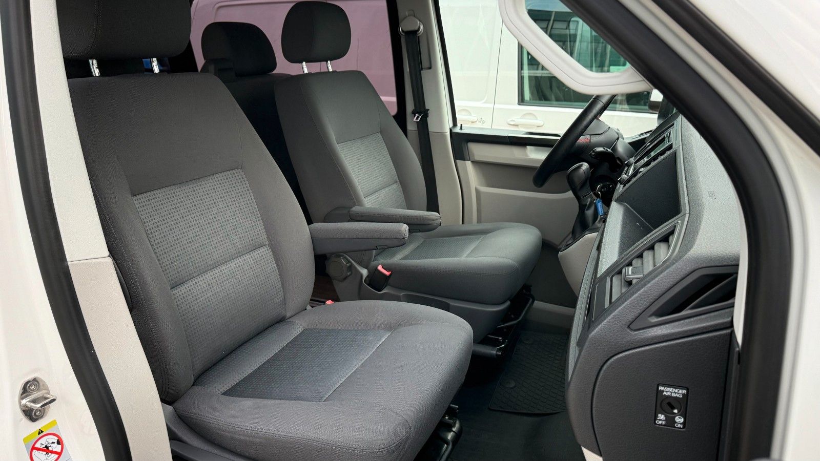 Volkswagen T6.1 MV SCHIENENSYSTEM TÜV INSP. NEU foto 10