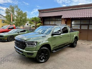 Dodge RAM - 1