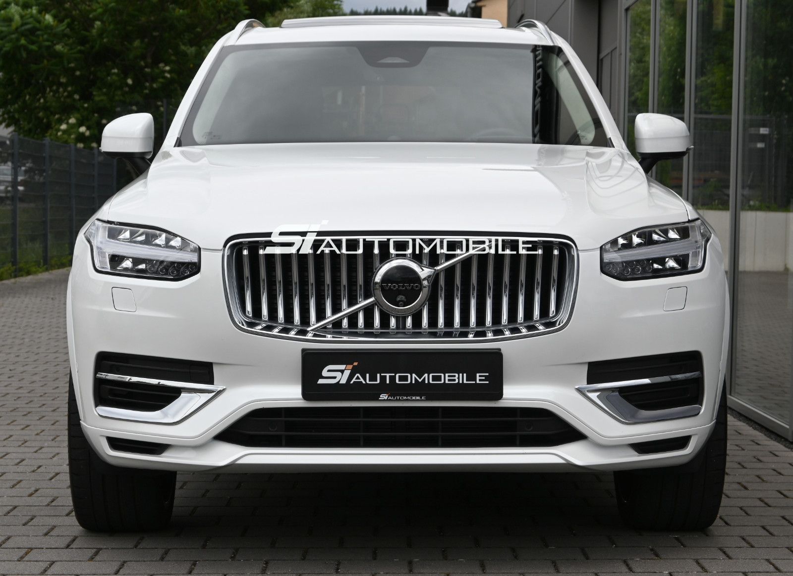 Fahrzeugabbildung Volvo XC90 T8 AWD Re Ultimate Bright °B&W°FOUR-C°VOLL!