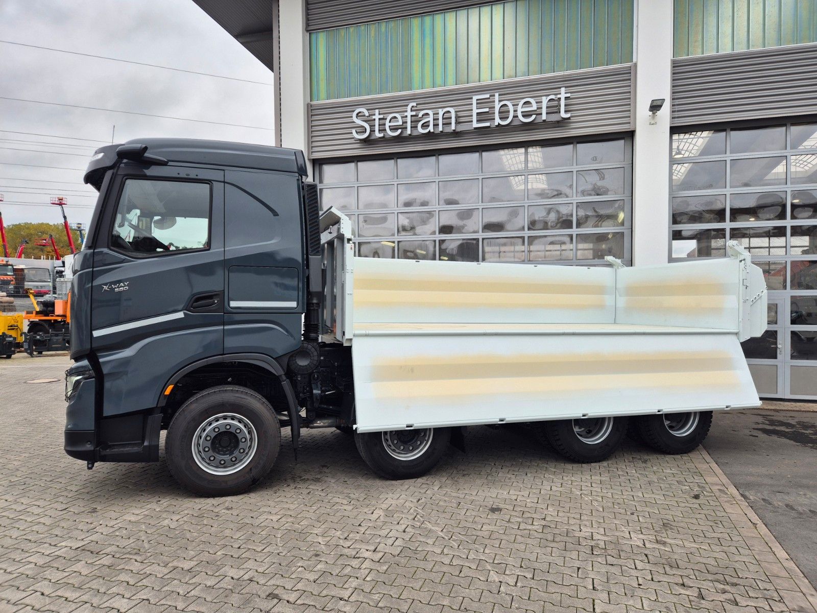 Fahrzeugabbildung Iveco AS360X58Z HR ON+ 8x4 Meiller Bordmatic AHK