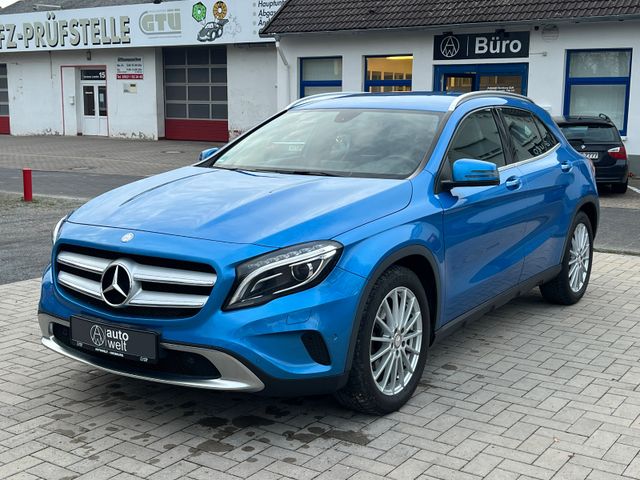 Mercedes-Benz GLA 200 CDI+LED+Leder+Scheckheftgep.+TÜV  neu