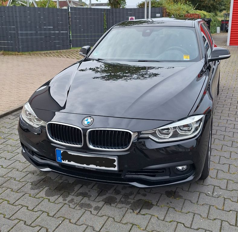 Image of BMW 330