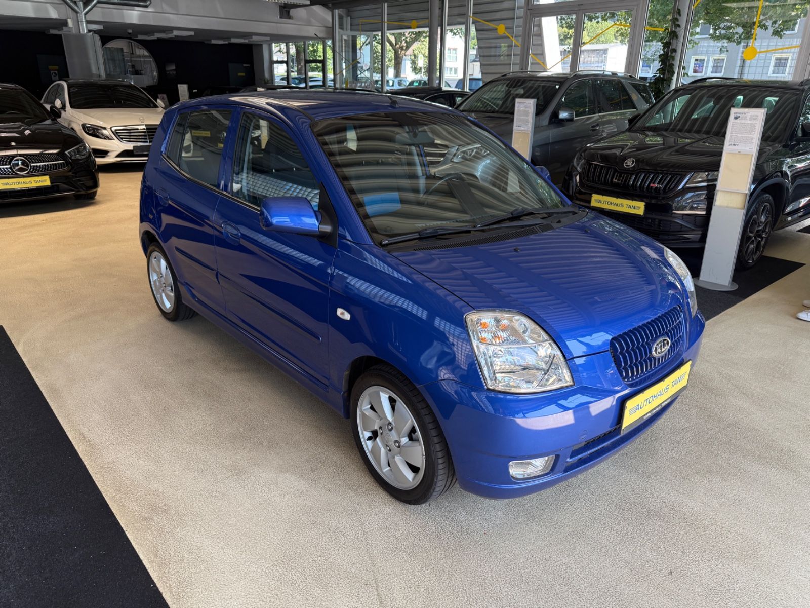 Fahrzeugabbildung Kia Picanto 1.1 EX