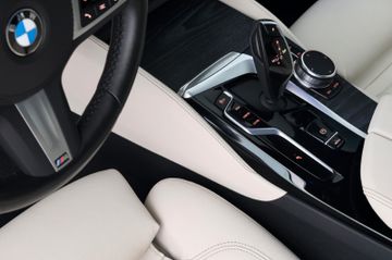 BMW 530i Touring M Sport Komfortsitz PANO ACC HUD