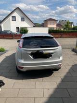Ford Focus 1,8 Silver Magic Silver Magic unfallfrei  - gebrauchte Ford Focus aus dem Jahr 2010