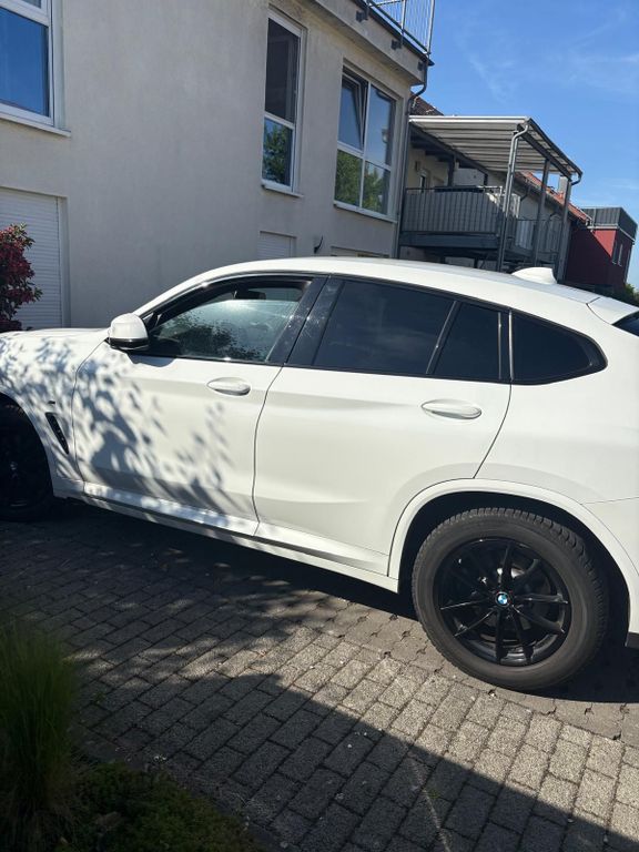 Image of BMW X4