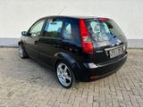 Ford Fiesta 1.6 16V Ghia - Ford Fiesta aus 2002: Ghia