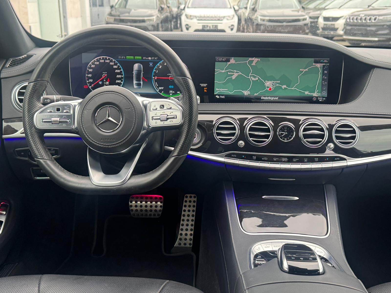 Fahrzeugabbildung Mercedes-Benz S 560 e L AMG-LINE+MEMO+LED+BURM+360°+HEAD-UP+
