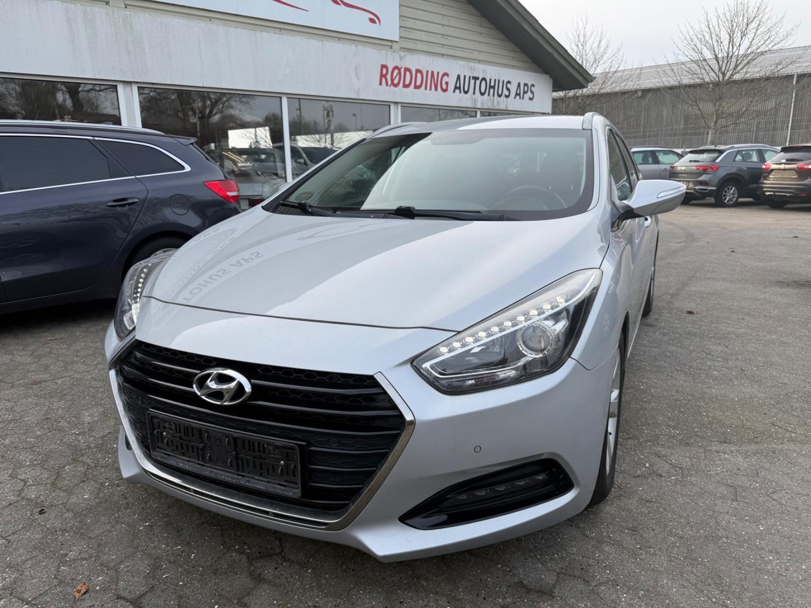 Hyundai i40 cw blue Style Facelift