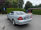 Mercedes-Benz C 180 KOMPRESSOR AVANTGARDE Avantgarde - Mercedes-Benz C 180: Kompressor Avantgarde