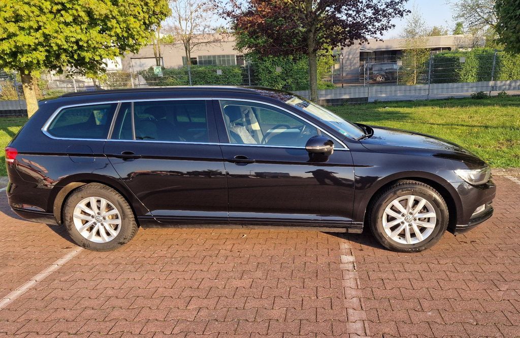 Image of Volkswagen Passat Variant