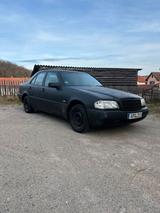 Mercedes-Benz Mercedes w202 c180 winterauto - Mercedes-Benz C 180 in Erfurt