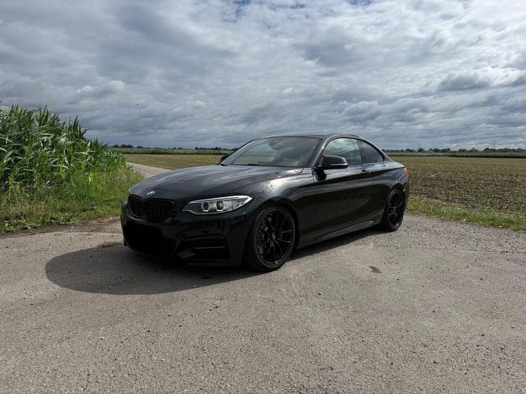 BMW M240i