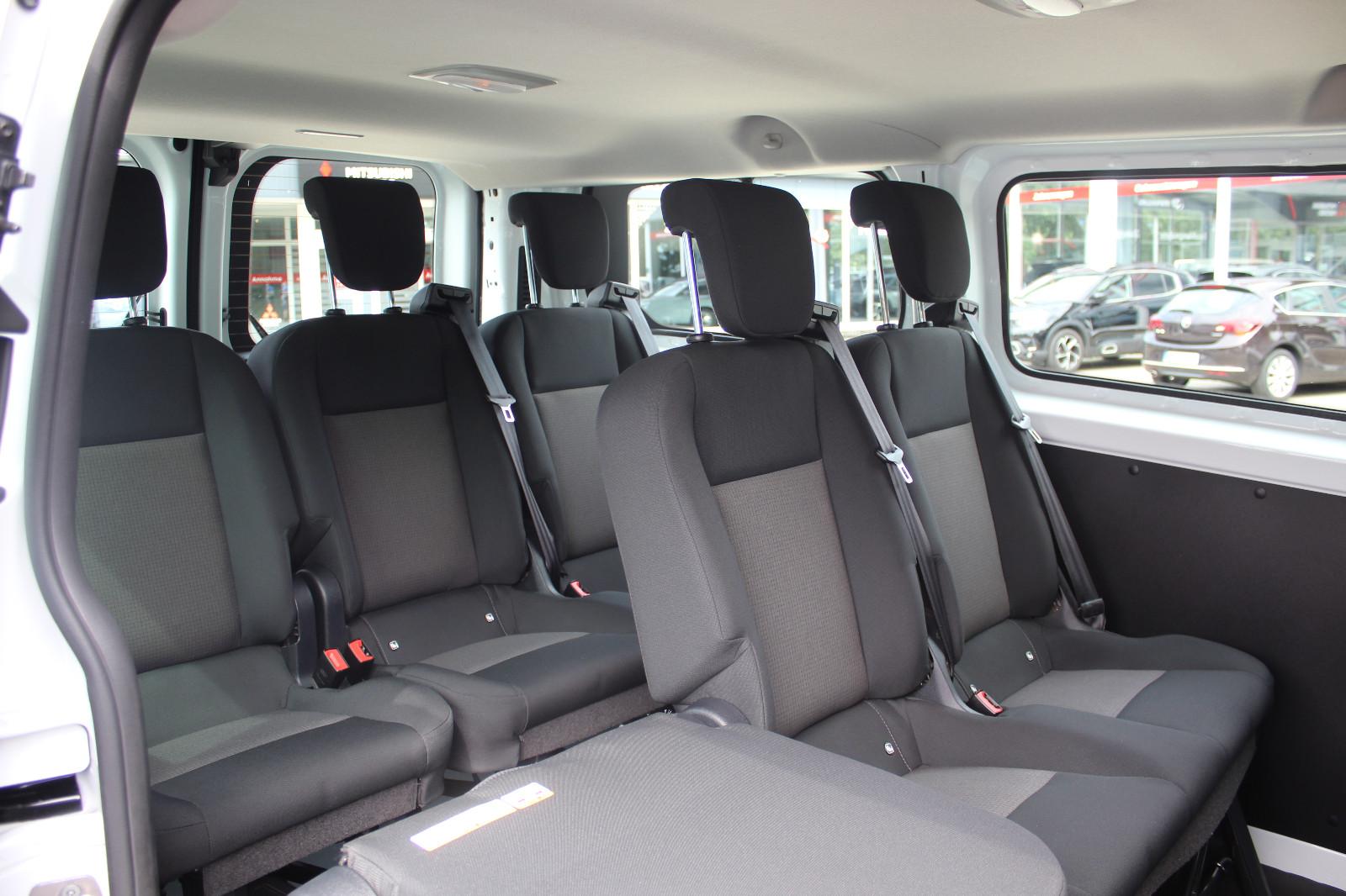 Ford Transit Custom Kombi 320 L1 (9 Sitzer)