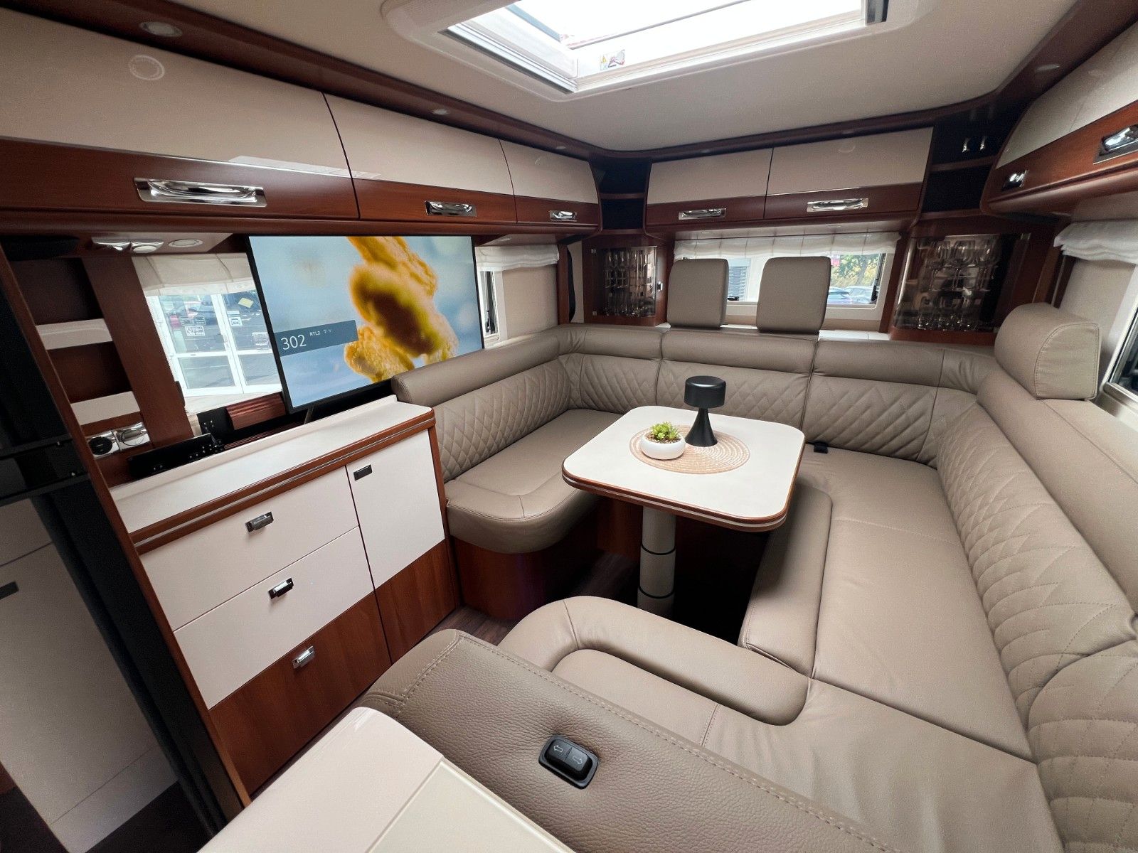 Fahrzeugabbildung Carthago Liner-for-two I 53 L Iveco