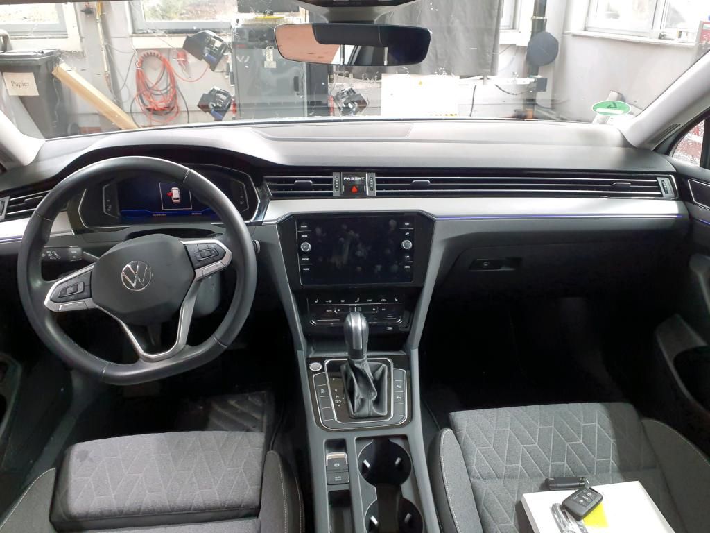 Fahrzeugabbildung Volkswagen Passat Variant TDI Business DSG Matrix Navi AID