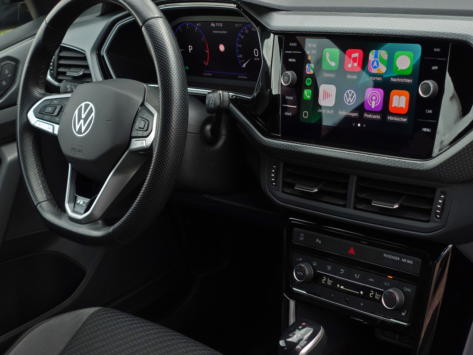 Fahrzeugabbildung Volkswagen T-Cross 1.5 TSI DSG Style R-Line RFK Assist AppC