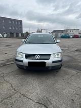 Volkswagen VW Passat *129.000km*Tüv:11/27* - Volkswagen Passat aus 2005: Kombi
